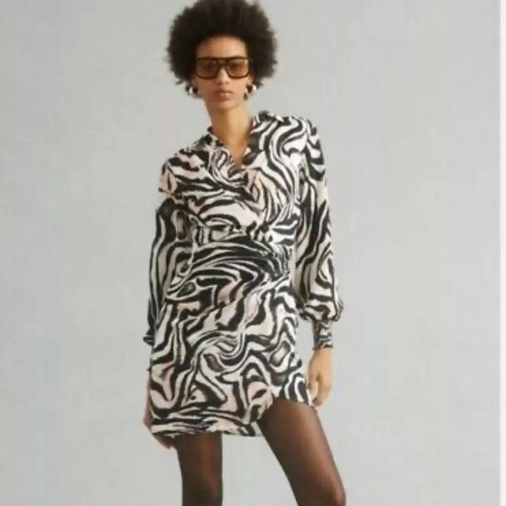 Anthropologie womens zebra print mini dress faux wrap balloon sleeve size 0 - Picture 1 of 6